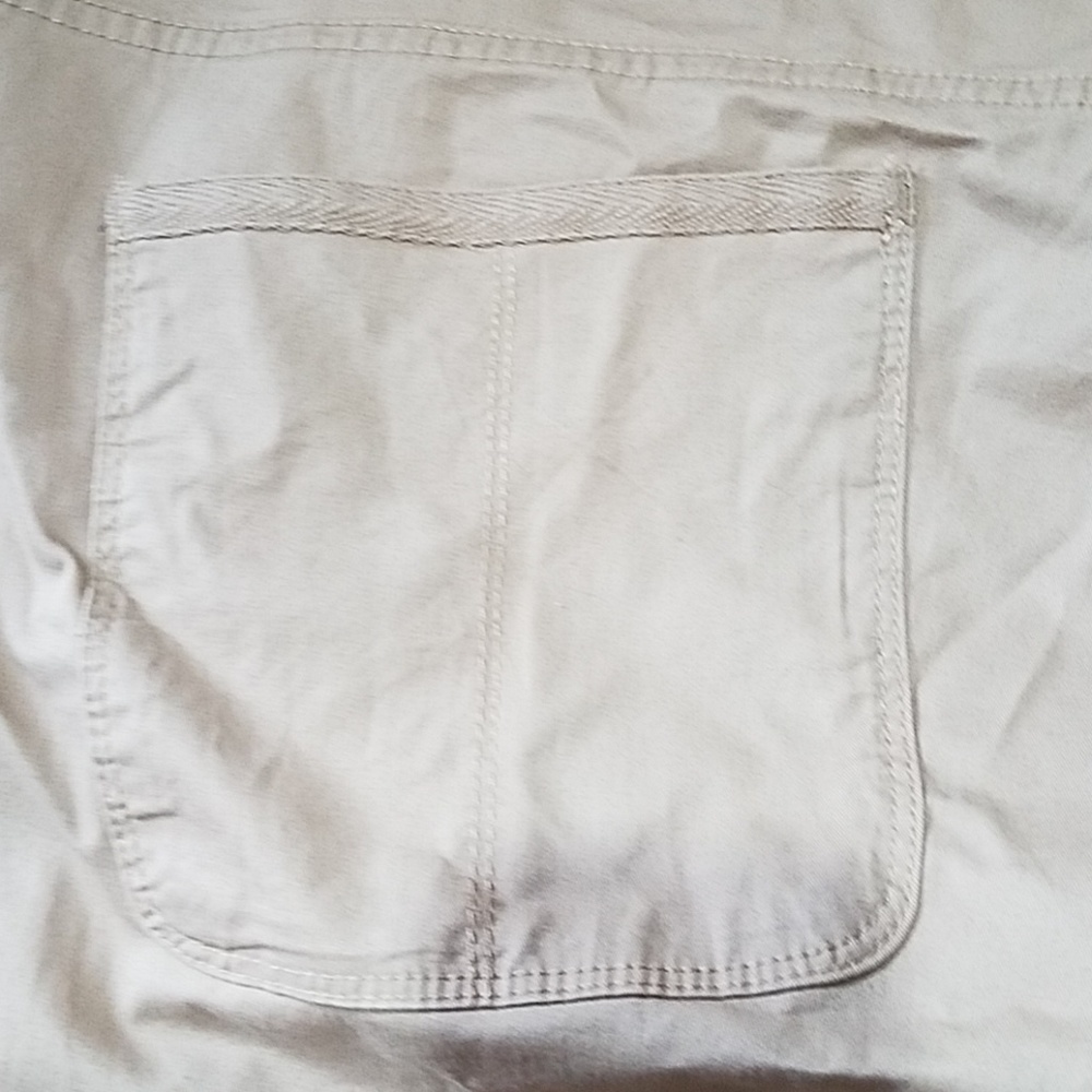 Gloria Vanderbilt All Around Slimming Shorts - Picture 6 of 7